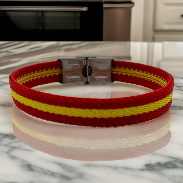 Pulsera bandera España roja con herraje. - Imagen 5